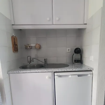 Sehr Schoenes In Miraflores Apartament Malaga