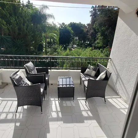 Sehr Schoenes In Miraflores 아파트 말라가